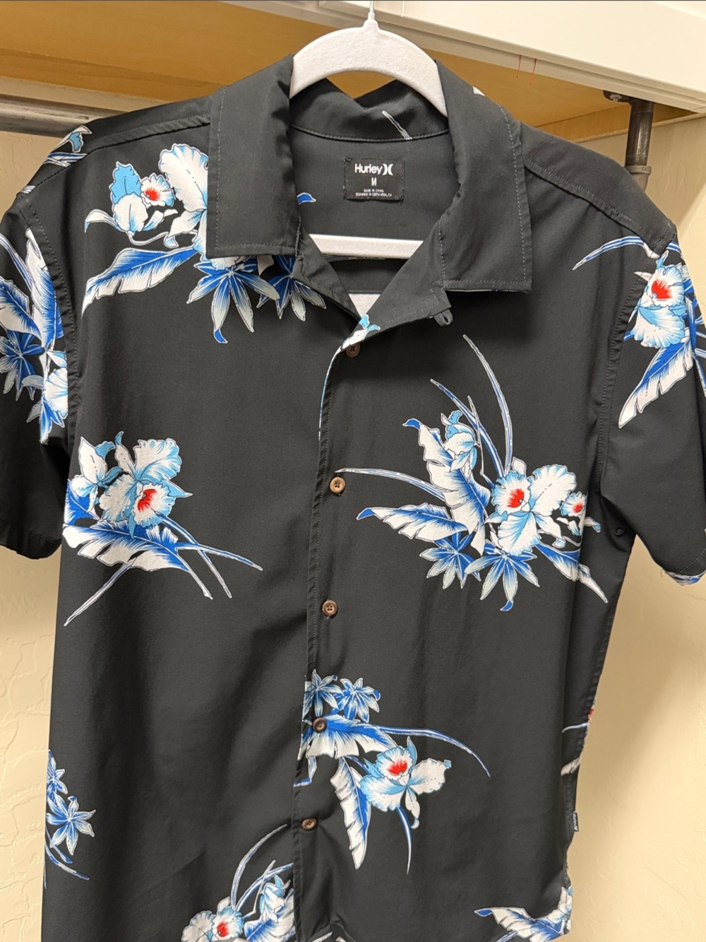 Hurley Black Floral Camp-Collar Button-Up Shirt